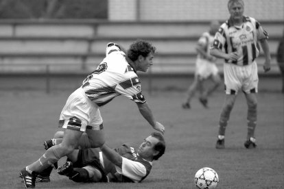 Celebración de las bodas de plata del C.D. Derecho con un partido entre veteranos contra el Real Valladolid