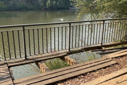 El mirador del río Pisuerga, situado junto a la plaza del Milenio de Valladolid.