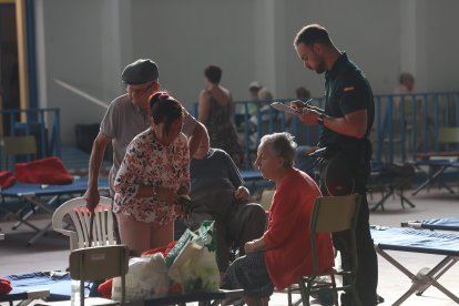 Evacuados por el incendio de Fermoselle.
