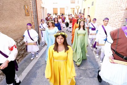 Simancas (Valladolid) rinde tributo, un año más, a sus siete doncellas