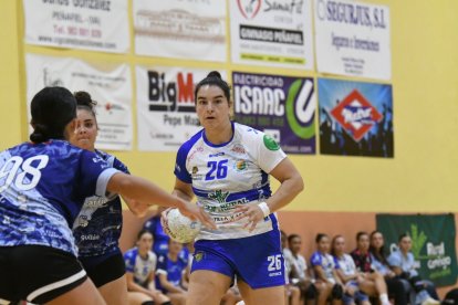 Un momento de las semifinales de la Copa de castilla y León entre el Aula y Fuentes Carrionas.
