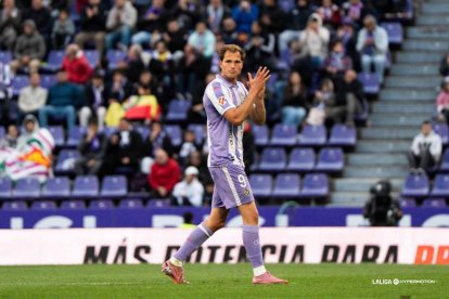 Latasa se marcha lesionado en el partido ante el Eldense.