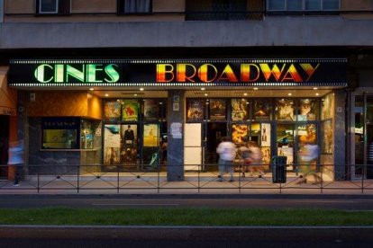 Cines Broadway. - EM