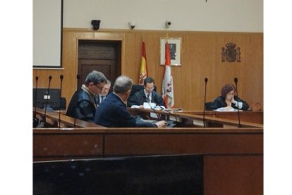 En un primer plano, el policía nacional acusado de pegar a un ciudadano en comisaría. -EP
