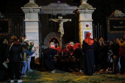 Viacrucis de la Exaltación de la Santa Cruz y Nuestra Señora de los Dolores