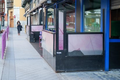 Terraza en la zona de la plaza de Poniente
