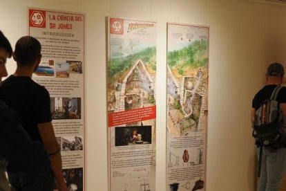 Exposición sobre Indiana Jones en el Museo de la Ciencia.