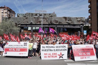 Manifestación de los trabajadores de Intrum