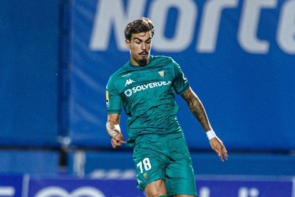 Tiago Araujo con el Estoril