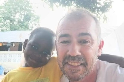 Óscar Martín, médico y voluntario en Gambia