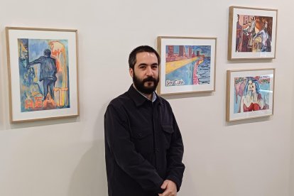 El artista, antes de la inauguración esta tarde en la Galería Javier Silva
