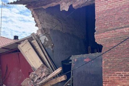 Derrumbe de la pared de una panera en Rodilana, Medina del Campo.
