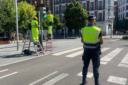 Apertura al tráfico de la Plaza Colón de Valladolid.