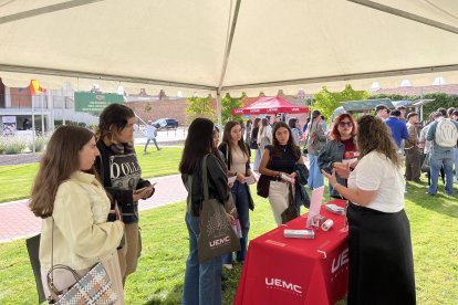 Nuevos estudiantes UEMC