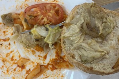 Denuncia por alimentos en mlal estado en la FP de la Santa Espina.