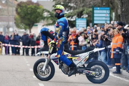 Salida libre a Aldeamayor de San Martin y exhibición de Stunt666 +