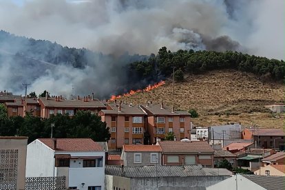 El incendio en Íscar (Valladolid) en su castillo.