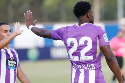 Amistoso entre el Real Valladolid y el Tordesillas. / LOSTAU