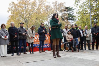 Homenaje a las víctimas de accidentes de tráfico en Valladolid.- J. M. LOSTAU