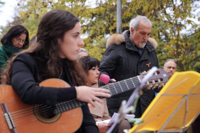 Homenaje a las víctimas de accidentes de tráfico en Valladolid.- ICAL
