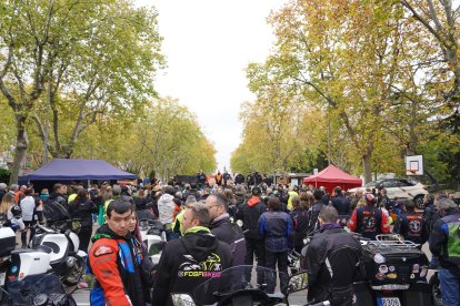 Homenaje a las víctimas de accidentes de tráfico en Valladolid.- ICAL