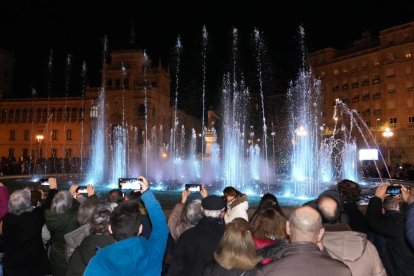 JUAN MIGUEL LOSTAU. 16/02/2023. VALLADOLID. COMUNIDAD DE CASTILLA Y LEÓN. INAUGURACIÓN FUENTE DE PLAZA DE ZORRILLA. LUZ Y SONIDO.