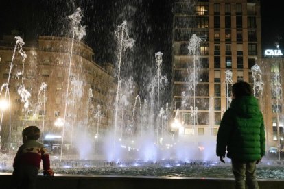 Inauguración de la fuente de plaza Zorrilla.- J.M. LOSTAU