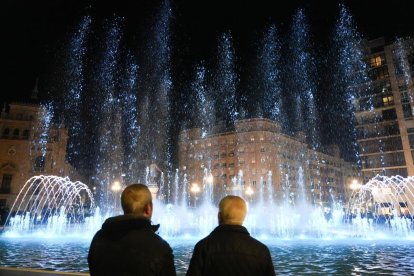 Inauguración de la fuente de plaza Zorrilla.- J.M. LOSTAU