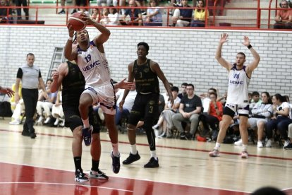 Juaristi - UEMC Real Valladolid Baloncesto. / LOF