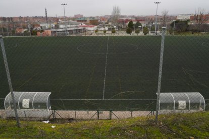 Campos de fútbol 'El Tomillo' en Barrio Belén. - J.M. LOSTAU