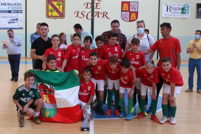 Fútbol sala, juegos escolares en Íscar. / E. M.