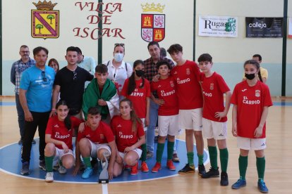 Fútbol sala, juegos escolares en Íscar. / E. M.