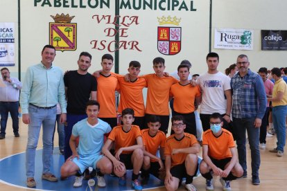 Fútbol sala, juegos escolares en Íscar. / E. M.