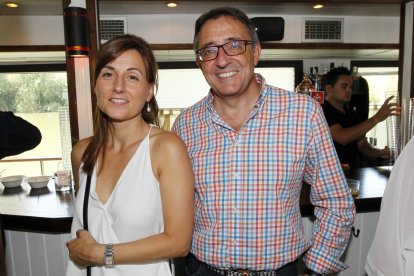 Azucena García (2idos) y Enrique Cobreros (AEICE)