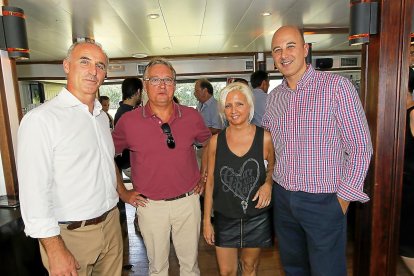 José Antonio Arias, Philippe Guzzi y Pilar García (Barco Leyenda del Pisuerga), y Roberto G. Carrasqueño (El Mundo)