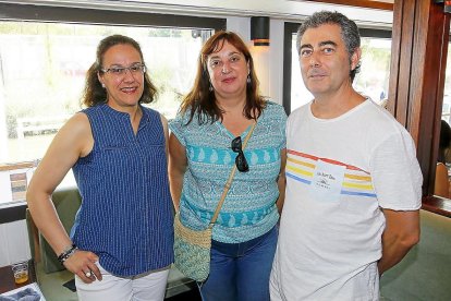 Montse Castaño, Ana Gigante y Félix García (Universidad de Valladolid)