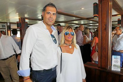 Saúl Hernández (Baloncesto Valladolid) y Patricia Palacios (Lassa Sport)