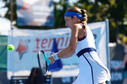 Torneo internacional de Tenis femenino WTA. Bahía Sánchez-Marín vs. Elisabeth Jurna. Joaquín Rivas / Photogenic.