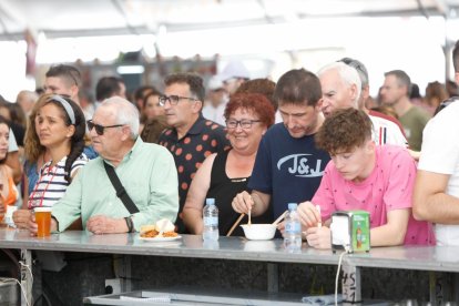 Últimos días de las casetas regionales.- J. M. LOSTAU