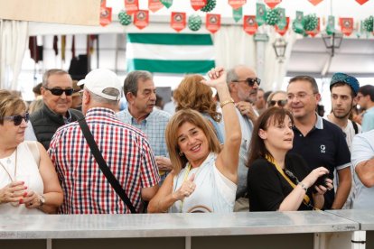 Últimos días de las casetas regionales.- J. M. LOSTAU