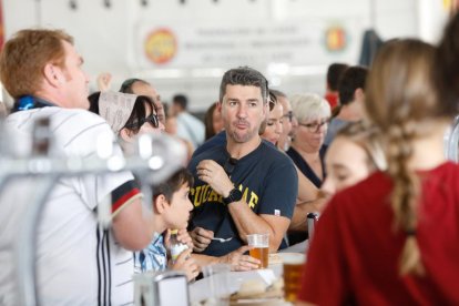 Últimos días de las casetas regionales.- J. M. LOSTAU