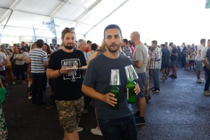 Últimos días de las casetas regionales.- J. M. LOSTAU