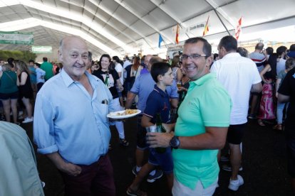 Últimos días de las casetas regionales.- J. M. LOSTAU