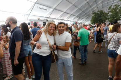 Últimos días de las casetas regionales.- J. M. LOSTAU