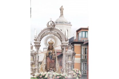VALLADOLID. 08/09/22. PHOTOGENIC. PROCESIÓN DE LA VIRGEN DE SAN LORENZO.
