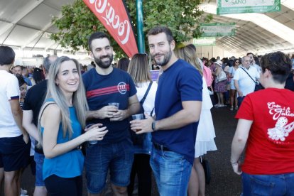 Últimos días de las casetas regionales.- J. M. LOSTAU