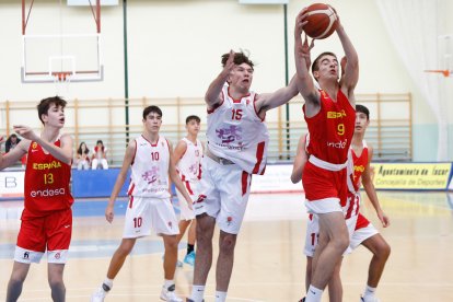 XXV Torneo Villa de Íscar: España-Castilla y León. / LOSTAU