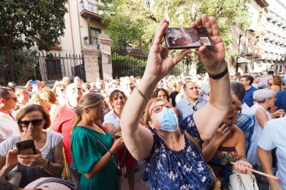 Acto de homenaje a las personas que se congregaron en la Casa del Pueblo el 18 de julio de 1936, con el descubrimiento de una placa conmemorativa en la calle Núñez de Arce. / ICAL
