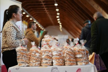 Feria 'Dulcería' en el Espacio La Granja de Villa del Prado.- J.M. LOSTAU
