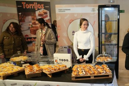 Feria 'Dulcería' en el Espacio La Granja de Villa del Prado.- J.M. LOSTAU